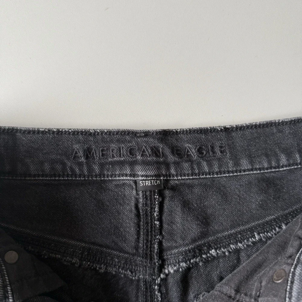 American Eagle‎ Outfitters Women's Distressed Black Shorts Size 2